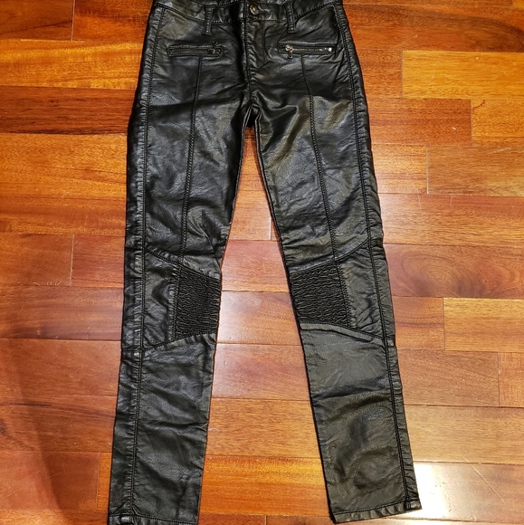 Blank NYC faux leather girls pants - Picture 4 of 12